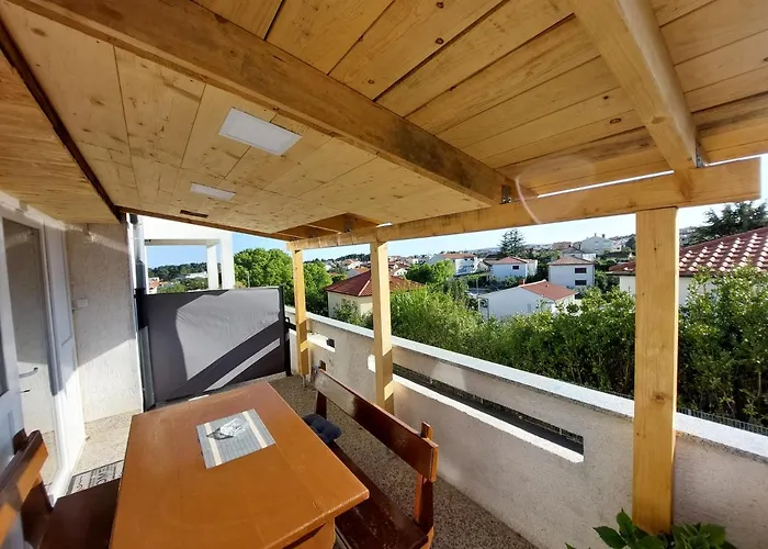 Apartment Mely Krk Town