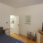 Mely Appartement Krk Town
